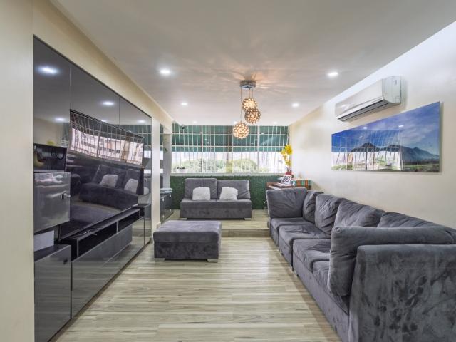 Apartamento en venta en Los Chaguaramos, Caracas