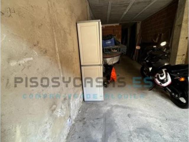 Chalet en venta en Tavernes de la Valldigna, València / Valencia