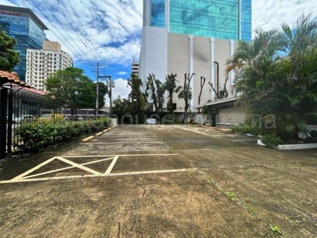 Venta Casa Comercial Obarrio IH