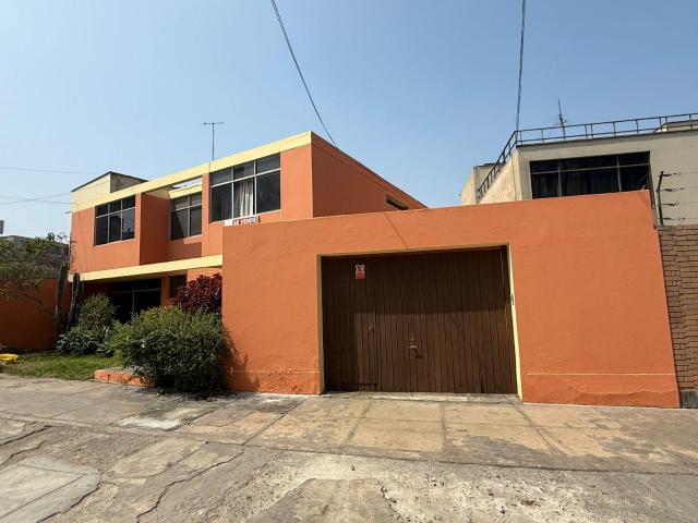 Casa venta en Santiago De Surco, Lima Metropolitana