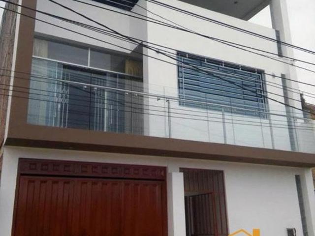 Venta Casa de playa 3 pisos Zorritos Tumbes