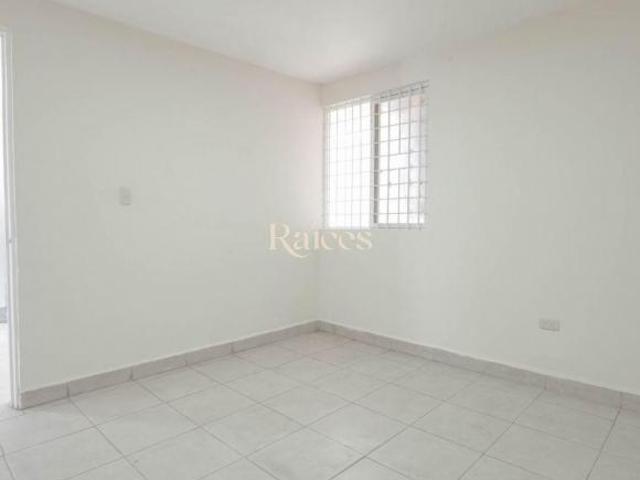 Venta Casa de Uso Mixto + Local Comercial sobre Avenida Pablo Livas, GPE NL