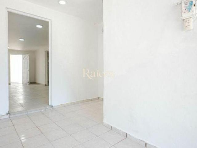 Venta Casa de Uso Mixto + Local Comercial sobre Avenida Pablo Livas, GPE NL