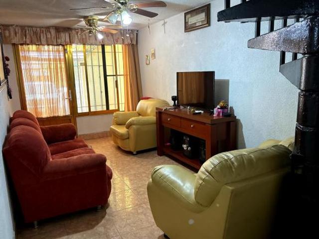 Venta Casa duplex con 3 recamaras