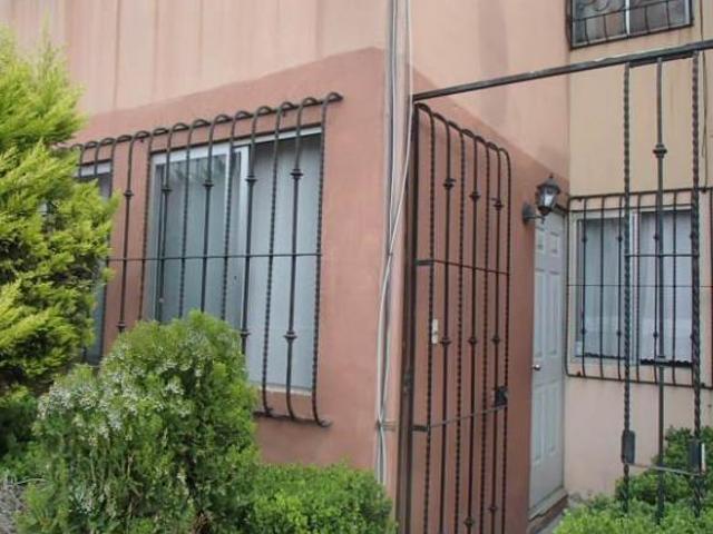 Venta casa dúplex Rinconada San Felipe Coacalco, vigilancia 24/7