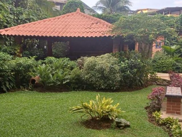 VENTA CASA EN EL CARMEN 1010M2 CON PISCINA Y TERRAZA MLD