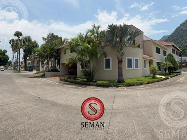 Casa en venta en FOVISSSTE, Orizaba