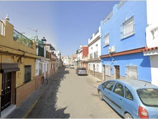 Casa en venta en Guillena, Andalucía
