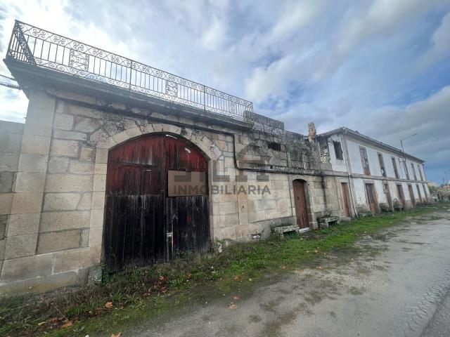 Casa en venta en Ourense, Galicia