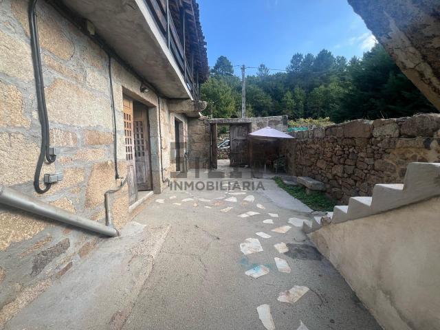Casa en venta en Ourense, Galicia