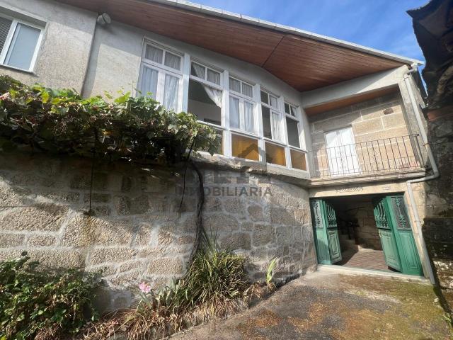 Casa en venta en Ourense, Galicia