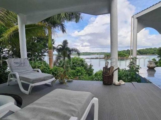 VENTA Casa Frente al Mar en Isla Saboga ¡Lista para Disfrutar o Rentar!