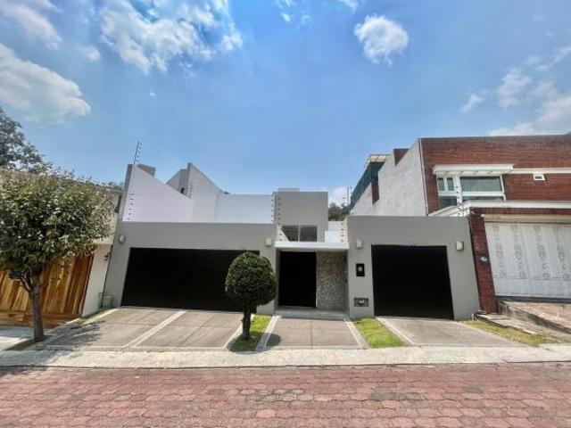VENTA CASA JARDINES EN LA MONTAÑA COMO INVERSIÓN CON EXCELENTE ARRENDATARIO