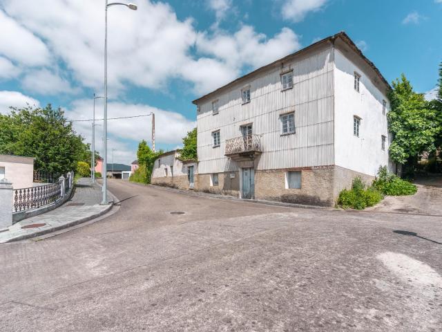 Casa en venta en Trabada, A Granxa