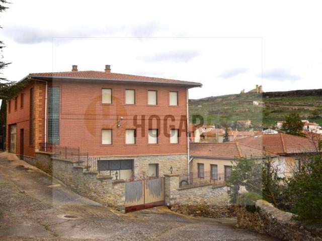 Casa en venta en San Pedro Manrique, Castilla y León