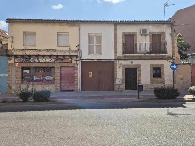 Casa en venta en Torrijos, Toledo