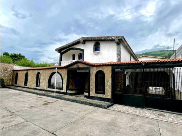 Casa en venta en Ribas.