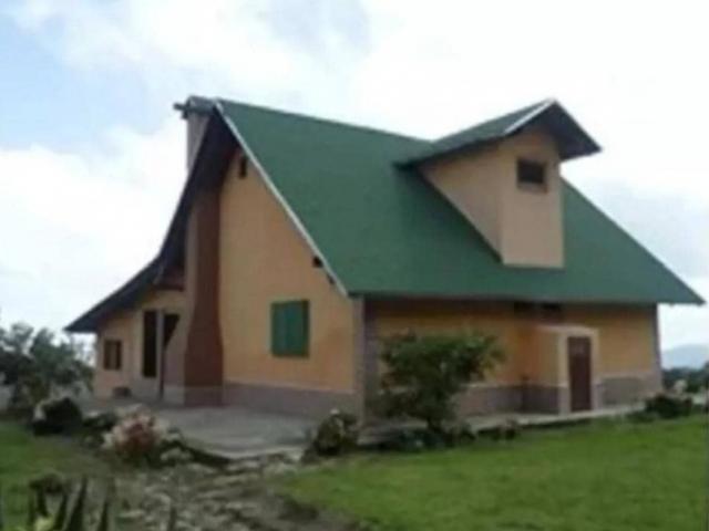 Chalet en venta en Vargas