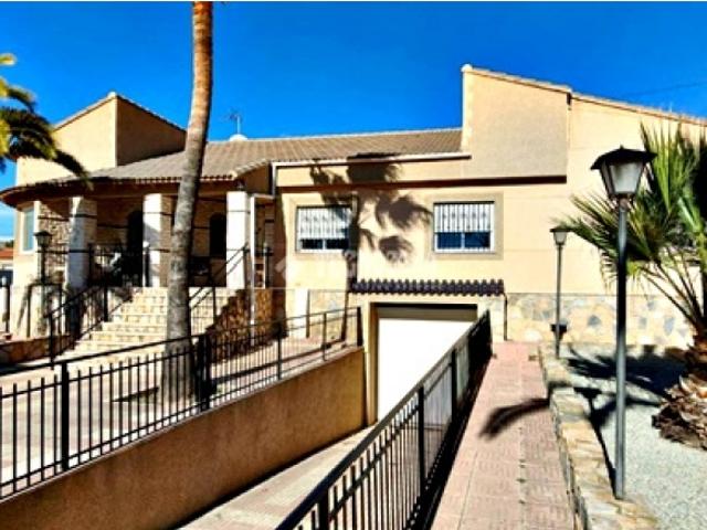 Casa en venta en Urbanització Camí de l'Ermita, l'Alacantí