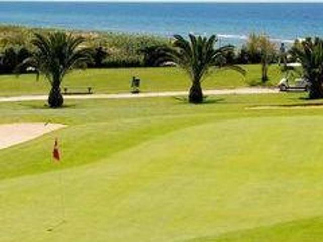 Apartamento en venta en Barriada Islas Canarias, Costa del Sol Occidental