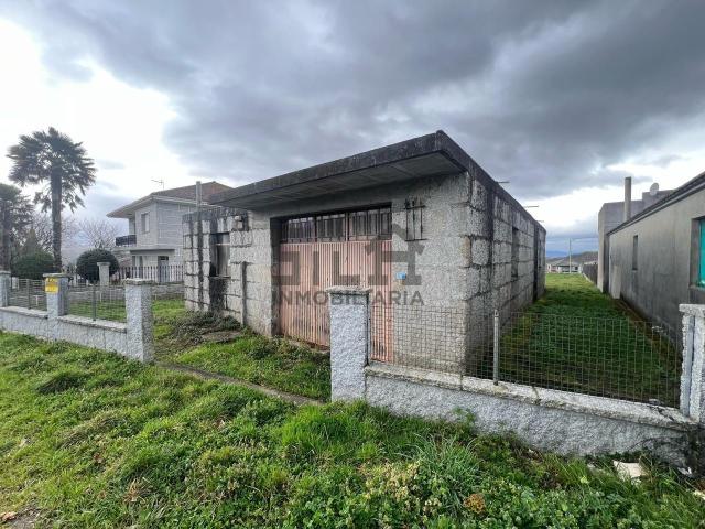 Chalet en venta en A Merca, Ourense