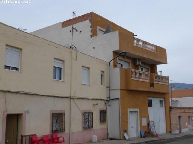 Casa en venta en Benahadux, Andalucía