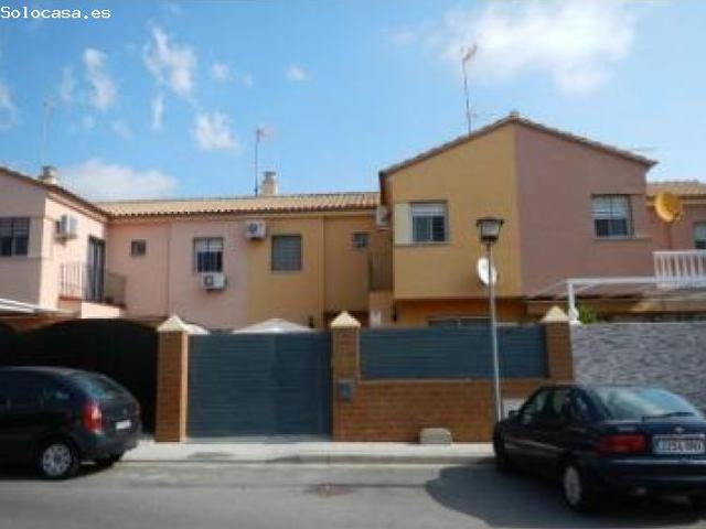 Casa en venta en Benacazón, Andalucía