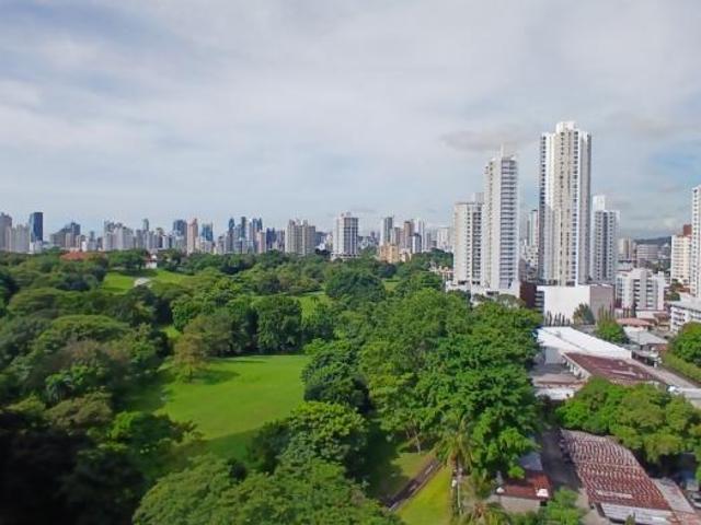 Venta de apartamento en parque omar ph terrazas