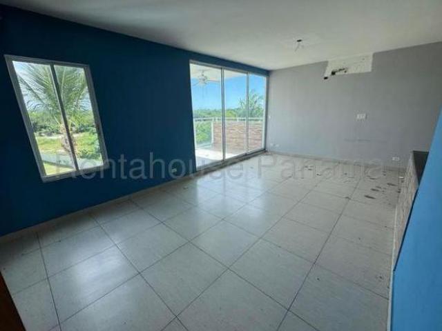 Venta de apartamento en Playa Blanca, PH Coral Park