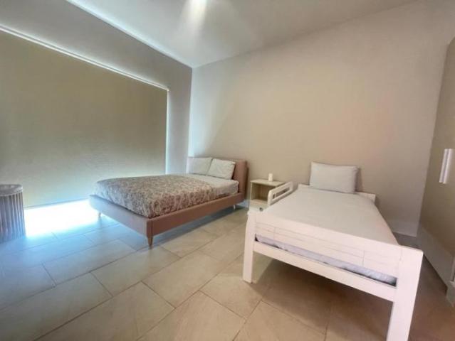 Venta de apartamento en playa escondida