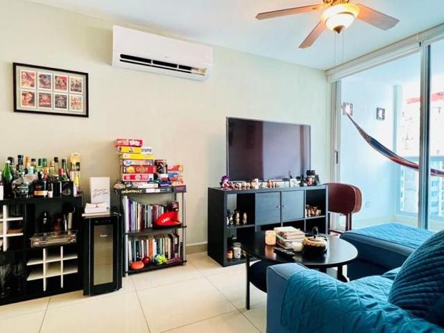 Venta de apartamento en san francisco, carrasquilla