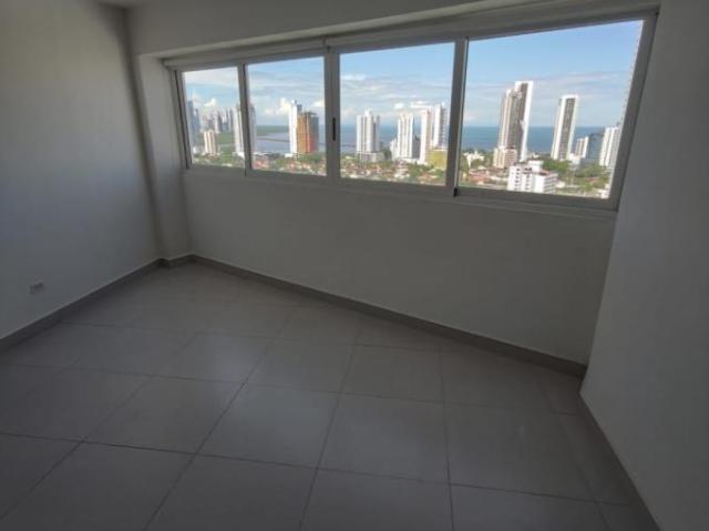 Venta de apartamento en san francisco, cerca del parque omar