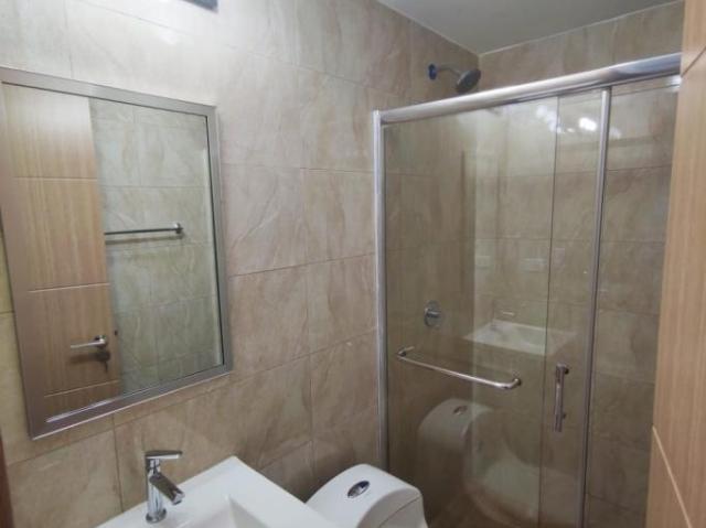 Venta de apartamento en san francisco, cerca del parque omar