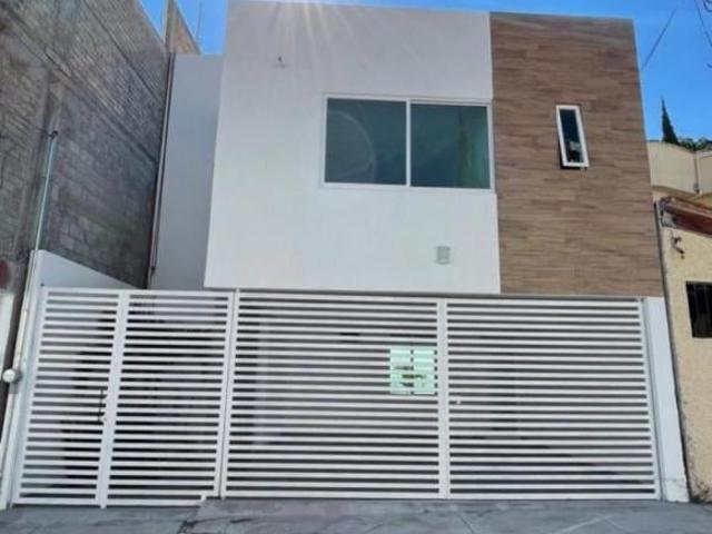 Venta de Bonita Casa en Colonia Pensadores, Chilpancingo, Gro
