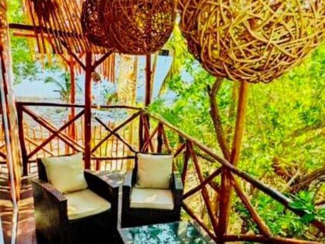 Venta de Cabaña Ecológica en Holbox: 228m2 de Terreno, 64.3m2 Construcción