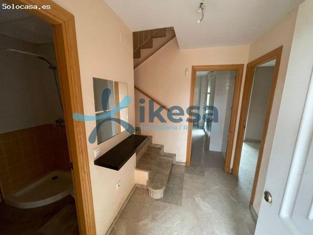 Casa en venta en Castilleja De La Cuesta, Andalucía