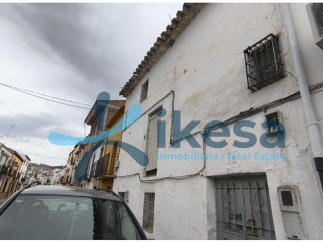 Casa en venta en Ibros, Andalucía