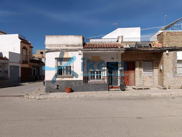 Casa en venta en Las Cabezas De San Juan, Andalucía