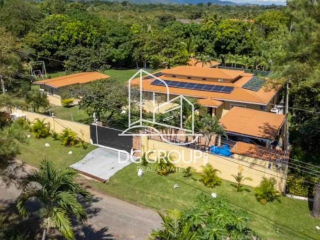 Venta de Casa amoblada en San Carlos