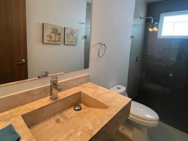 Venta de Casa Barata en Col. Bugambilias. Monclova