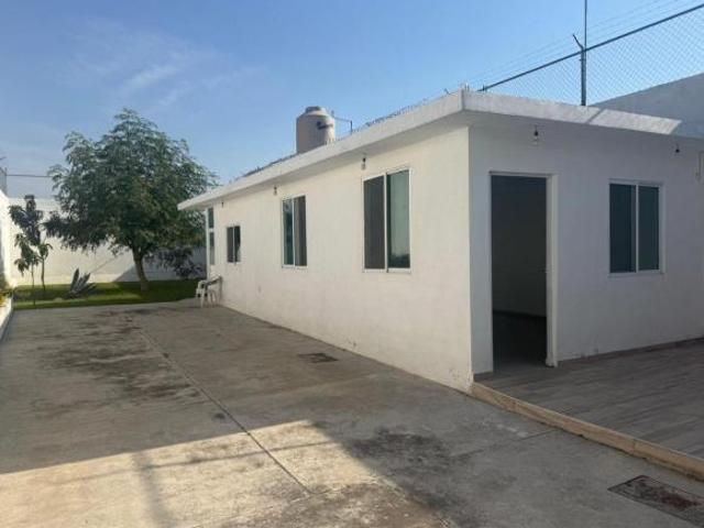 VENTA DE CASA CON 300 MTS DE TERRENO EN ATLATLAHUCAN
