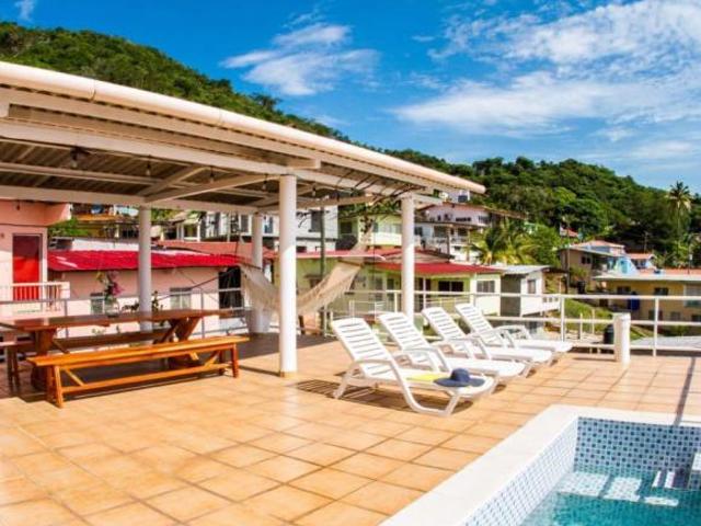 VENTA DE CASA CON VISTA AL MAR EN TABOGA