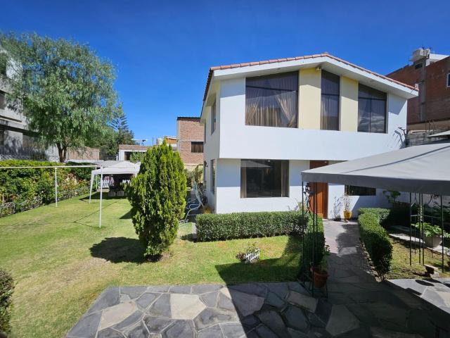 Casa venta en José Luis Bustamante Y Rivero, La Pampilla