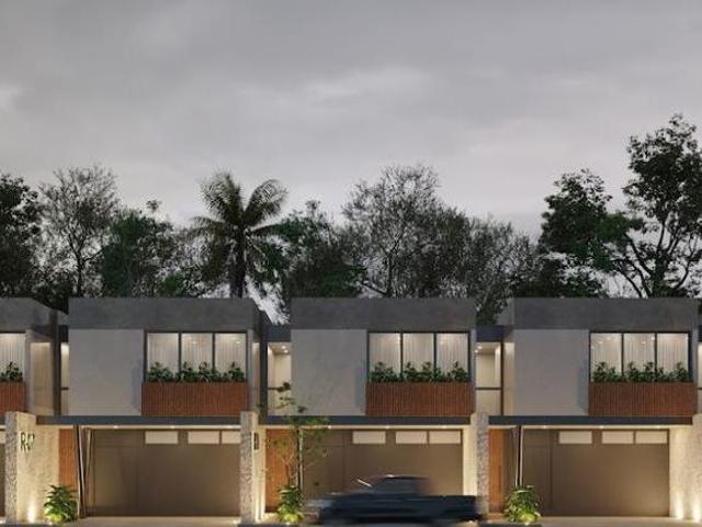 Venta de Casa de 3 Recámaras con piscina en Fracc Las Américas