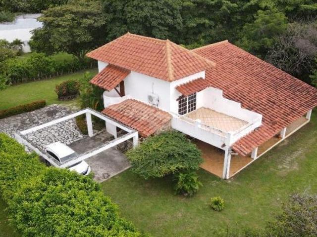 Venta de casa de playa en Punta Barco