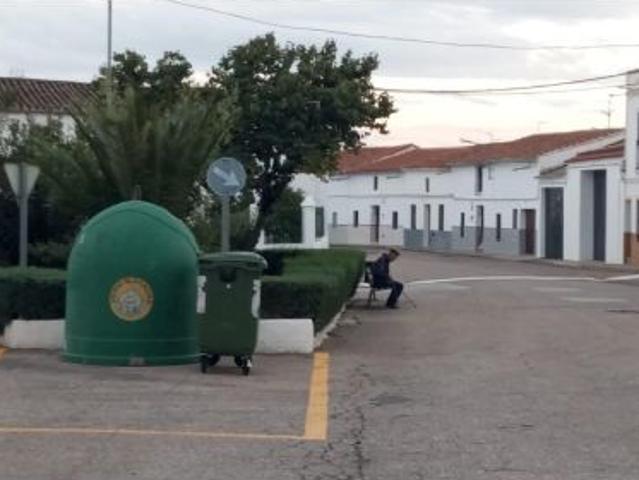 Casa en venta en Ahillones, Extremadura