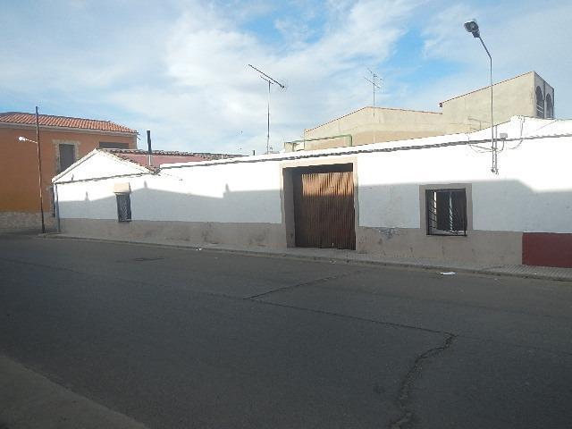 Casa en venta en Arroyo De San Serván, Extremadura