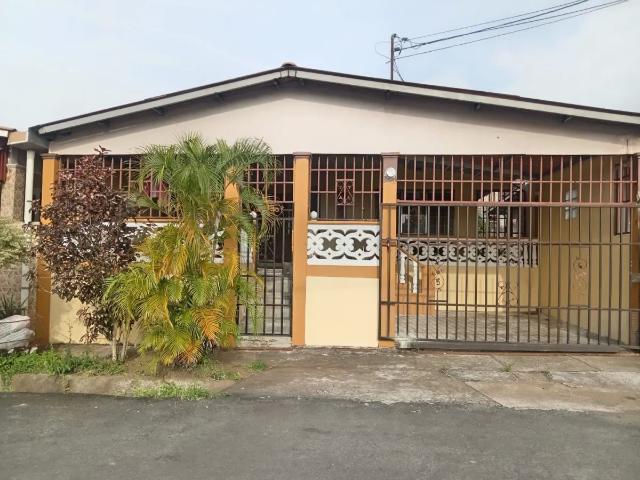 Casa venta en Barrio Colón, Colón