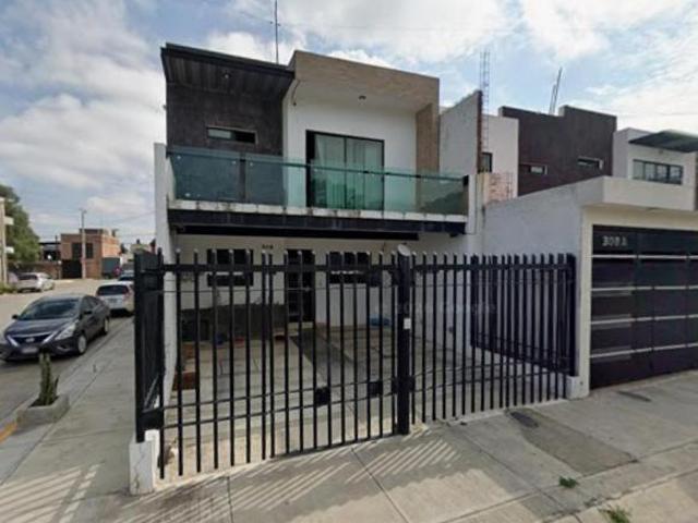 Casa en venta en Zapotlán El Grande, Jalisco