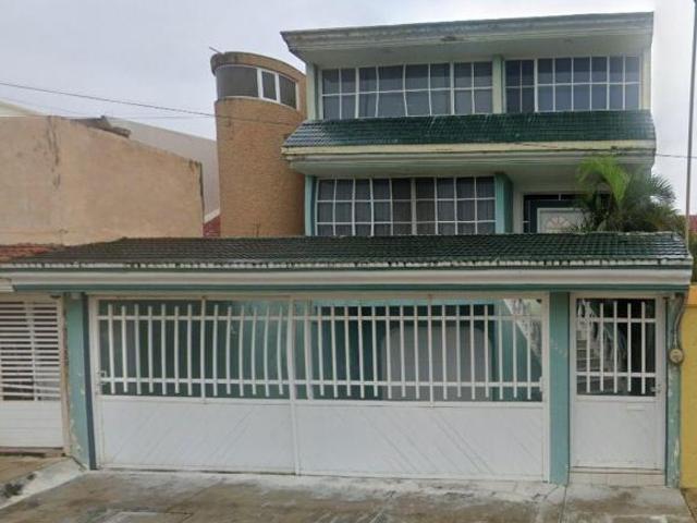 Venta de Casa en Col. Petrolera. Veracruz